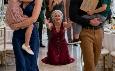 I paid for my mother’s 70th birthday and, in front of the whole family, they told my children to sit by the flowerpots: “That way they learn their place.” I stayed quiet, asked for the receipt and only signed a change… but nobody imagined what that night was going to uncover.